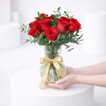 Crimson Pearl Vase 11 Roses